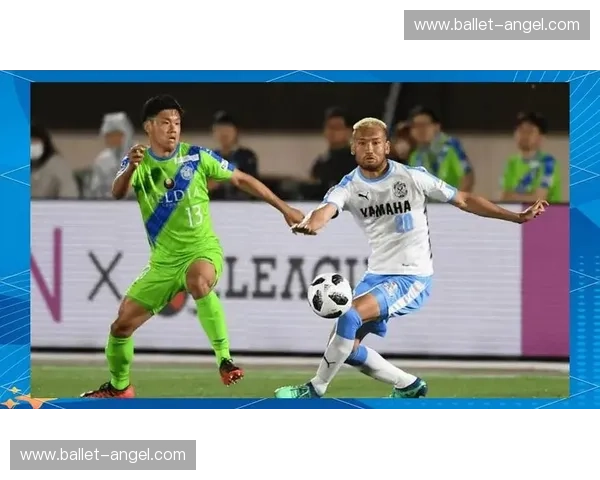 日乙足球联赛新赛季格局解析与升级竞争前景展望球队实力对比与战术趋势